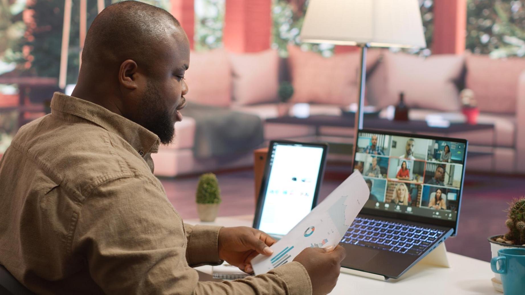 Séance de travail collaborative pour élaborer un plan de redressement